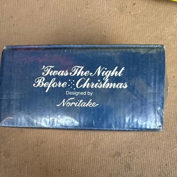 Noritake 'Twas The Night Before Christmas Blue Decorative Box - Picture 2 of 7